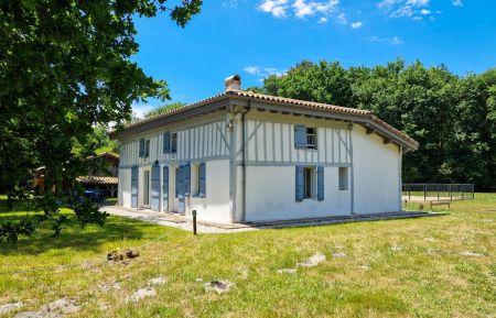 G&icirc;te n&deg;202512 Mano - Landes - Vue de la maison lors de l'arriv&eacute;e