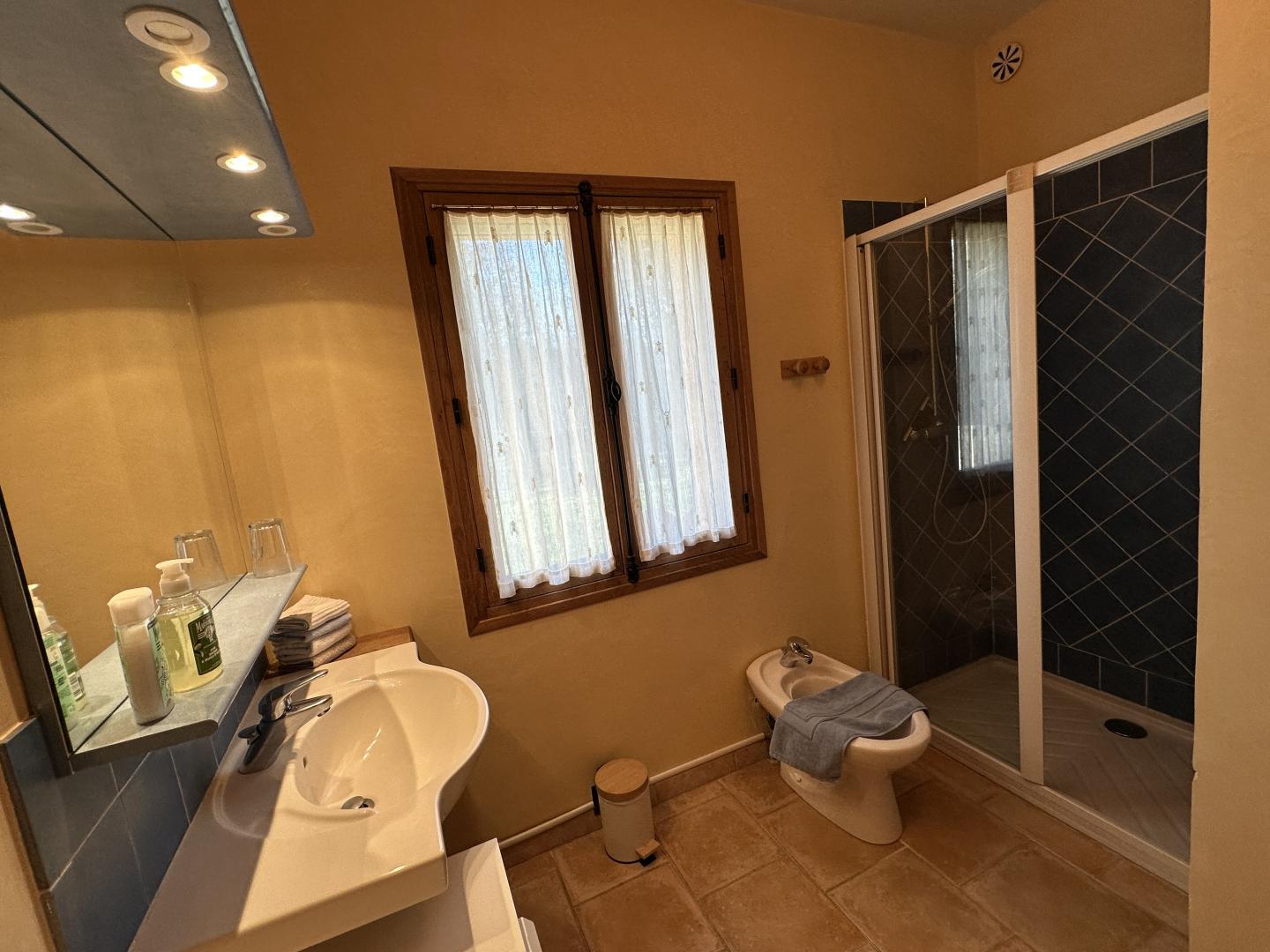 Salle de bain des chambres Ginko et Albertine photo 11