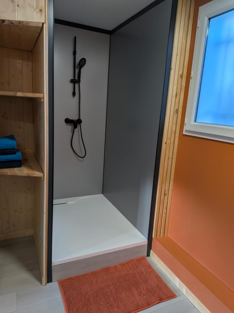 la salle d'eau de la chambre Baïne photo 6